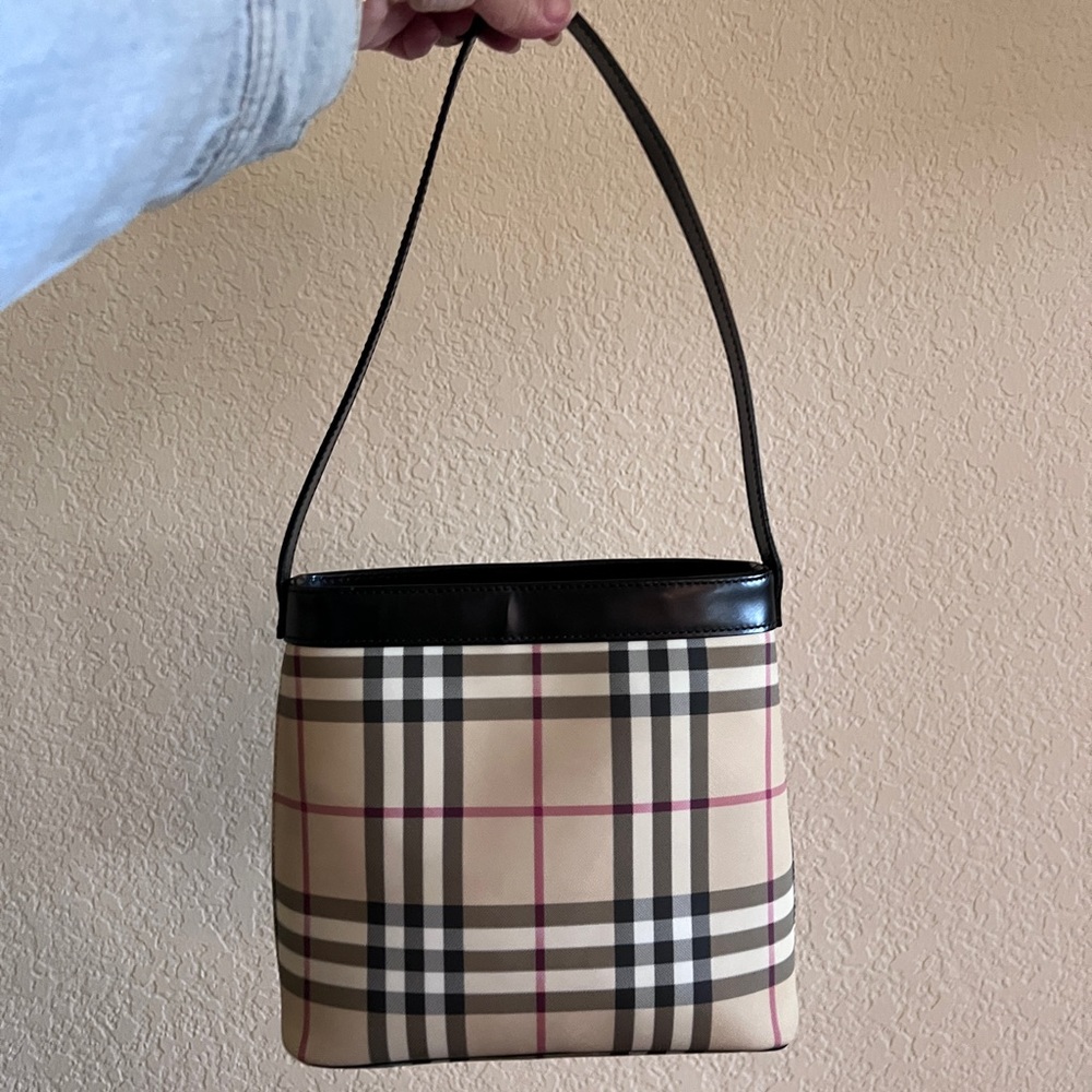 Burberry London Shoulder Bucket Bag